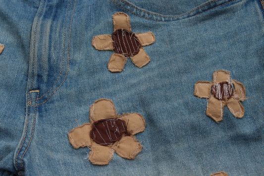 Falling Pedals 1of1 (32x32)